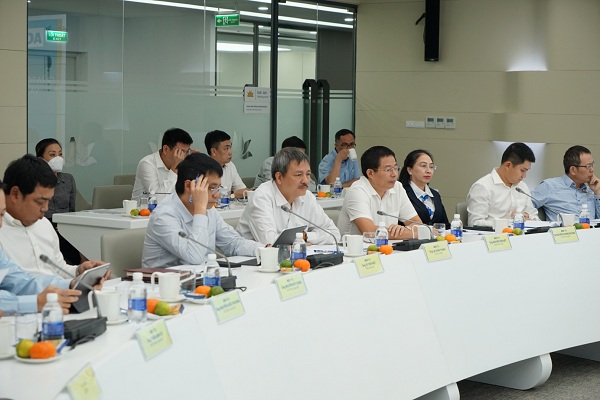 VNA tổ chức họp cấp cao với TCT Cảng hàng không Việt Nam (ACV)